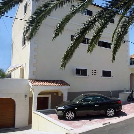 马蒂奇公寓酒店 *